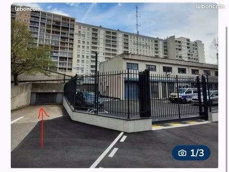 garage à vendre firminy