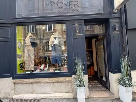 local commercial 70m2 + réserve nancy centre