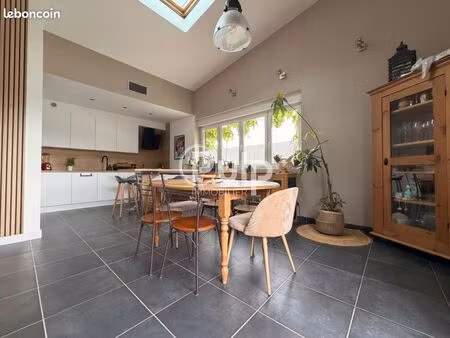 loft 6 pièces 82 m²