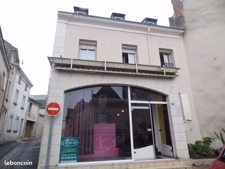 local commercial 52 m² doue la fontaine
