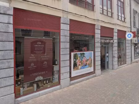 location de murs commerciaux de 123 m² au 7 rue saint vincent à dax