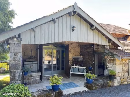 propriété 6 pièces 195 m²