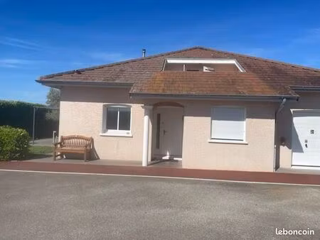 villa 5 pièces 114 m²