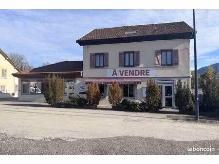 local / maison