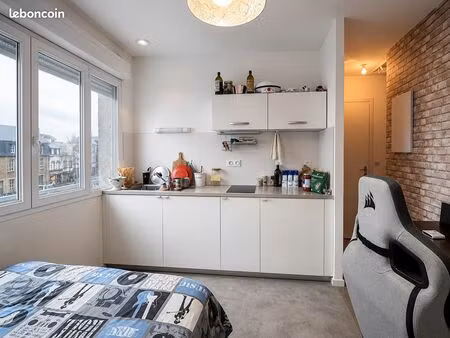 studio 1 pièce 18 m²
