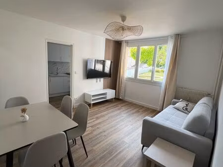 appartement f1bis meublé à louer – proche ifsi  hôtel de police et centre-ville