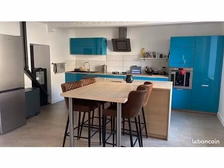 appartement 3 pièces 108 m²