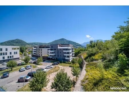 appartement 4 pièces 79 m²