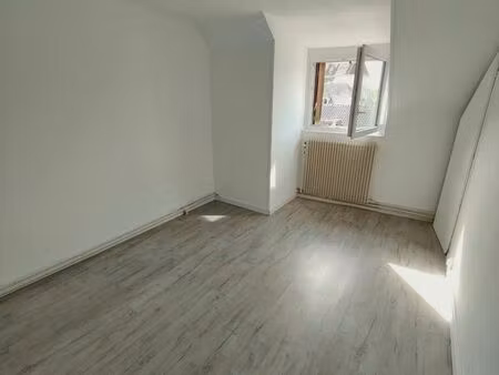 loue maison mitoyenne