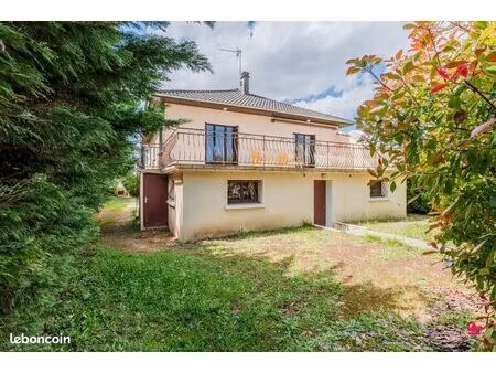 maison 6 pièces 145 m²