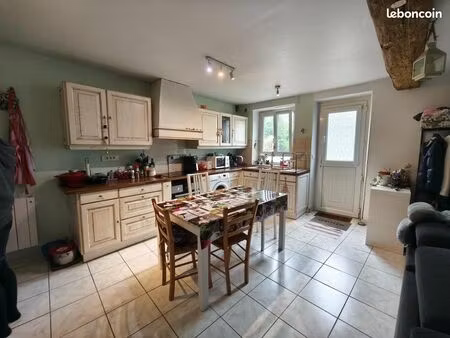 maison 5 pièces 104 m²