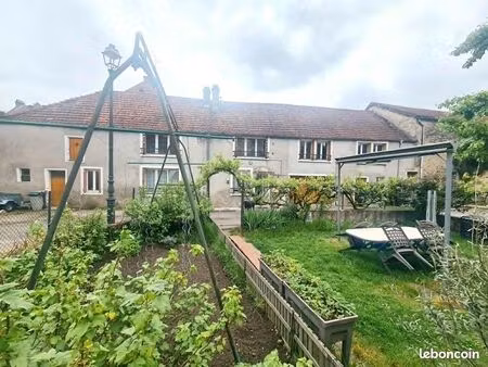maison 4 pièces 132 m²