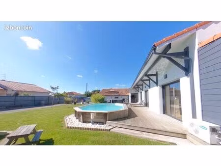 location superbe villa avec piscine en longue durée