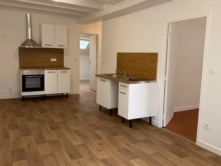 appartement entièrement rénové à montjean sur loire