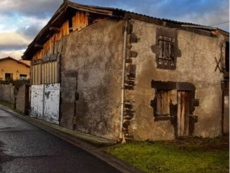grange à réhabiliter