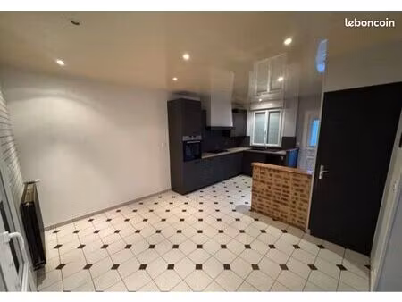 maison inviduelle 3chambres garage jardin