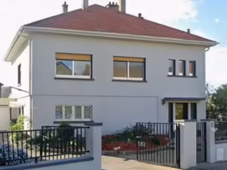 pavillon 7 pièces 187m² 270 000