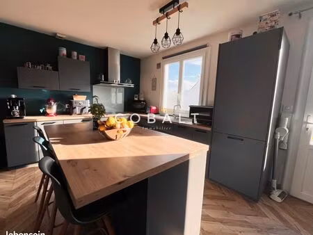 maison 6 pièces 140 m²
