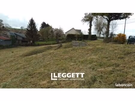 terrain 1 774 m² moncy