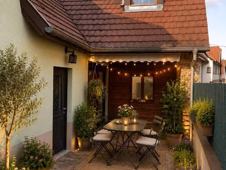 maison-appartement 6 p avec sa cour privative à bischoffsheim
