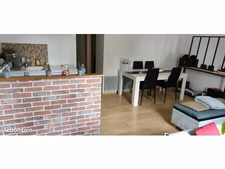 loue t2 durtal avec jardin