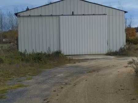 hangar à louer