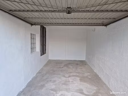 garage fermé à vendre – riom centre / gare sncf – 19 000