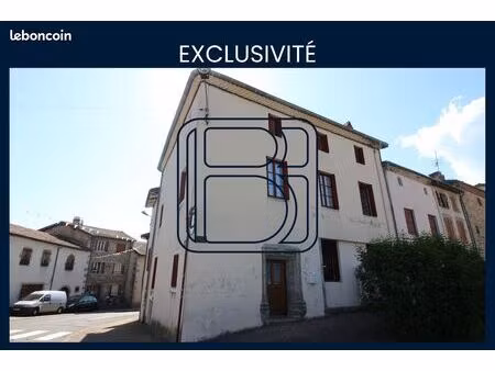 maison 8 pièces 145 m²