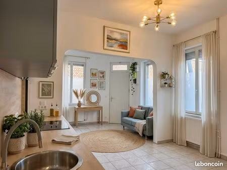 3 chambres bureau  rue calme proche métro et stationnement gratuit