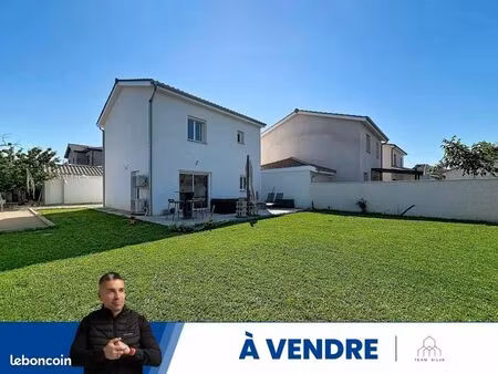 villa 4 pièces 105 m²
