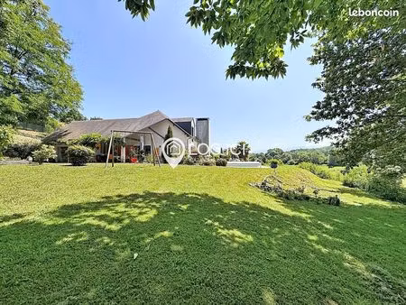 maison 6 pièces 184 m²
