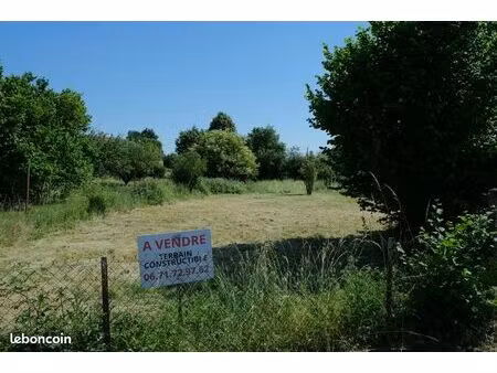 vends terrain constructible a pradines
