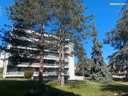 appartement t2 bis en dernier étage