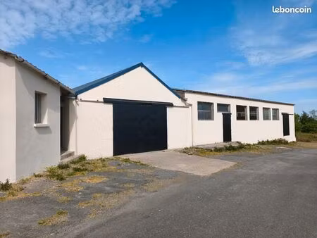 bel entrepôt de 965 m2 cholet