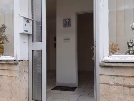 local professionnel 26m² – saint-dizier – 400/mois