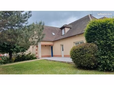a vendre sans intermédiaire  maison d’architecte  en bon état  au centre ville de beauvais