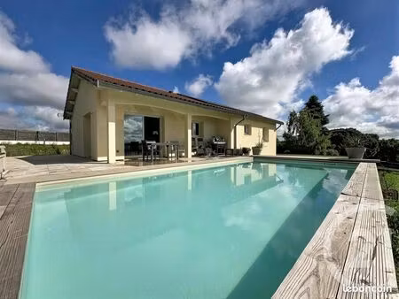 propriété 7 pièces 139 m²