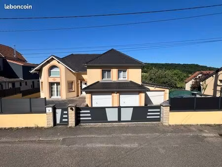 maison individuelle d’exception avec piscine intérieure – 250 m² – proche luxembourg