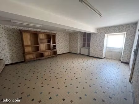 maison 6 pièces 145 m²
