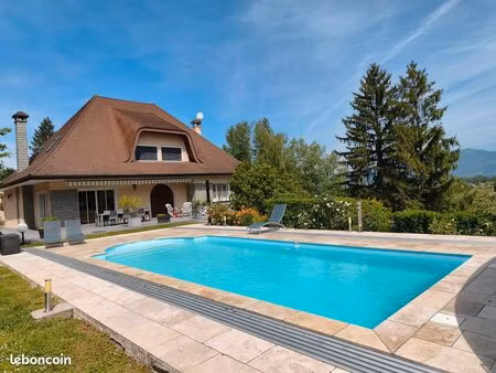 propriété les avenieres entre chambery et lyon