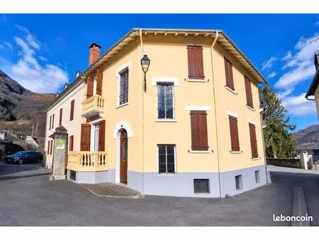 maison 6 pièces 102 m²