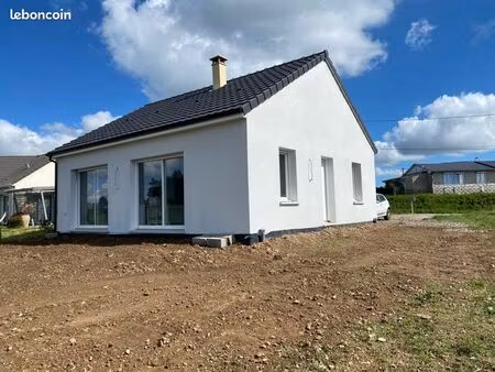 maison individuelle vue panoramique chaîne des puys