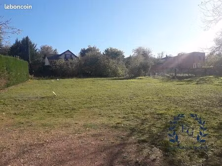 terrain 781 m² commelle-vernay