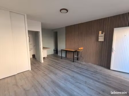 location studio aménagé (meublé ou pas ) beaupréau centre