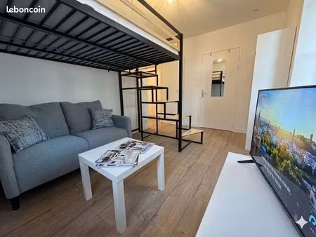 location studio refait à neuf 21m² chemillé centre