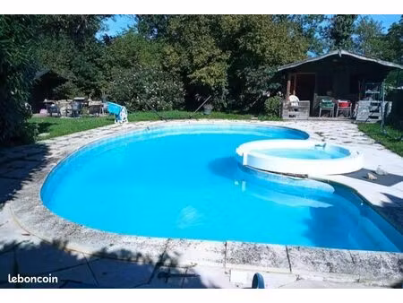 appartement plain pied piscine privée