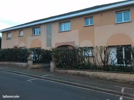 f5 rdc dans résidence