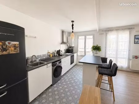 appartement 3 pièces 64 m²