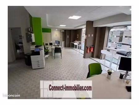 immeuble 4 pièces 250 m²