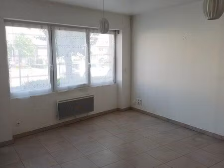f2 rez de chaussée centre